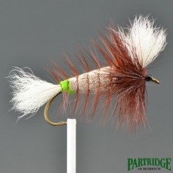 Shadows - Wulff Bomber - Gris Naturel avec butt chartreuse - Queue Blanche - Hackle Brun .