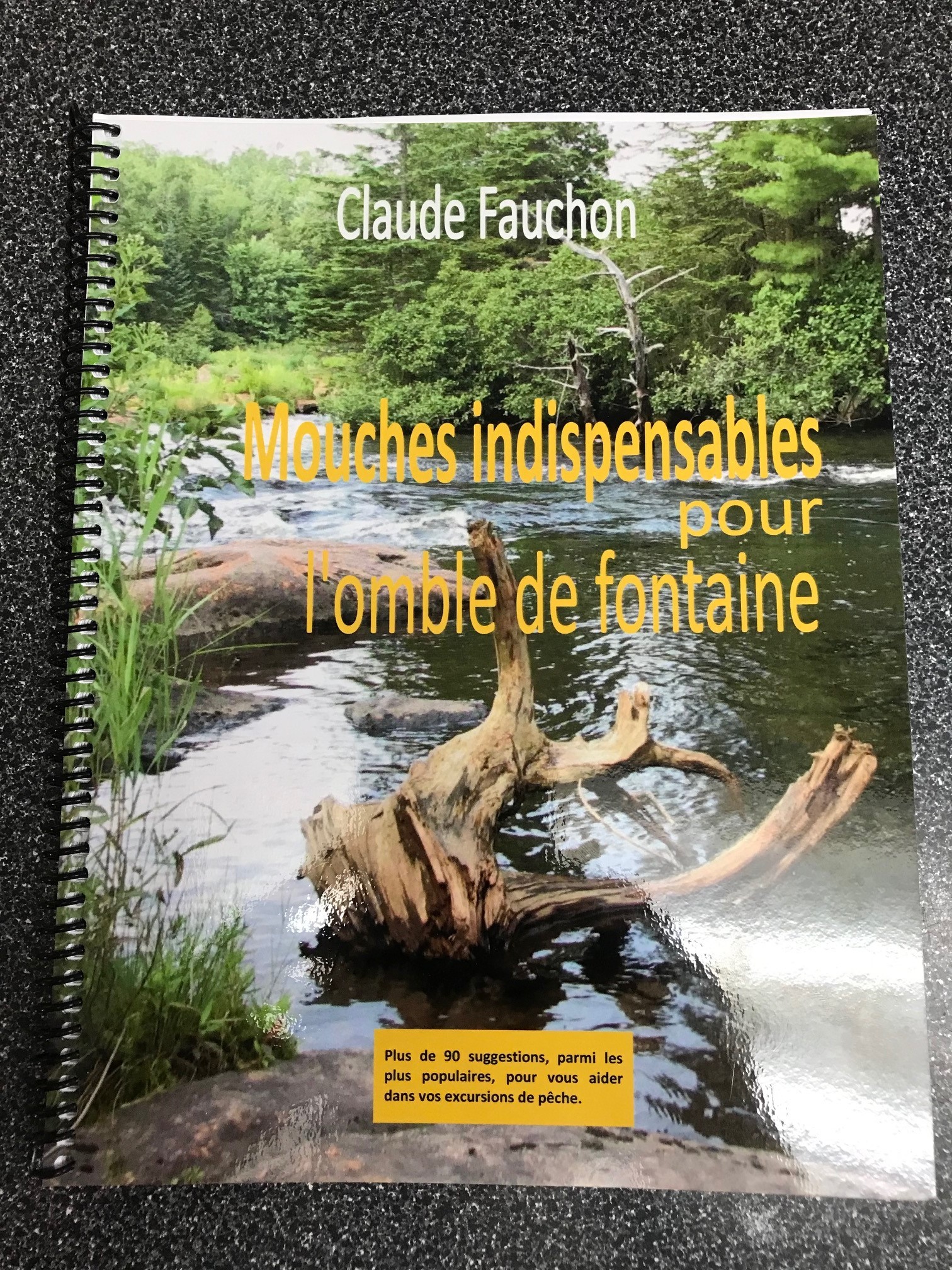 Boîte De Mouches Darbee Attachées à La Main Avec Blé Et Livre Rare Pêche