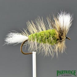 Shadows - Wulff Bomber - Olive - Queue Blanche - Hackle Golden Badger.